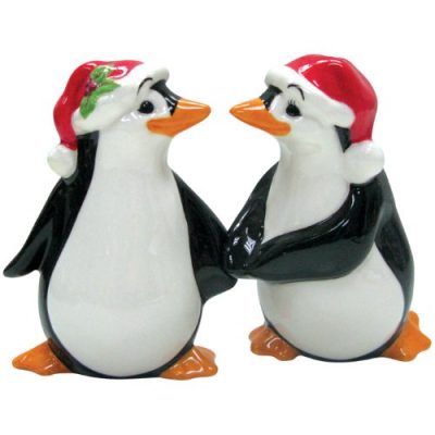 Westland Giftware Mwah Magnetic Christmas Penguins Salt and Pepper Shaker Set