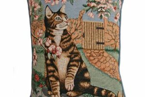 Find the Purrrfect Gifts for Cat Lovers